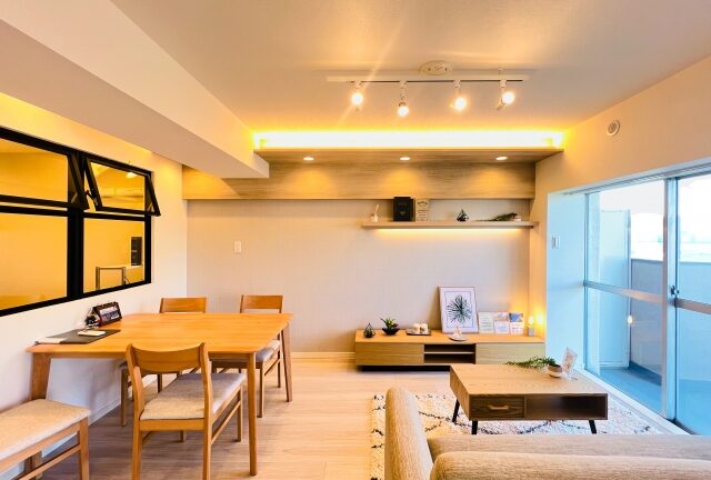 住宅まわりで使われるフィルム素材とは？透明フィルムの特徴と活用場面